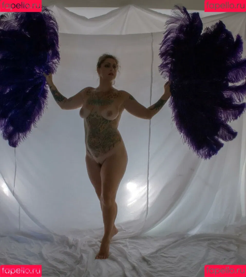 Danielle Colby / DanielleColby / daniellecolbyamericanpicker Onlyfans Photo Gallery 