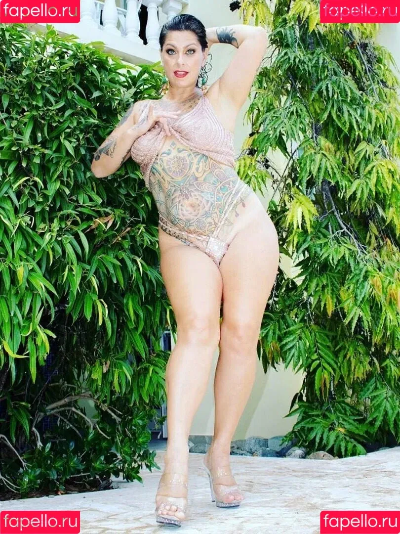 Danielle Colby / DanielleColby / daniellecolbyamericanpicker Onlyfans Photo Gallery 