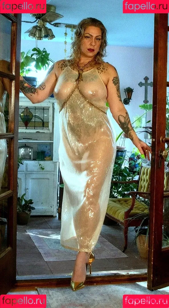 Danielle Colby / DanielleColby / daniellecolbyamericanpicker Onlyfans Photo Gallery 