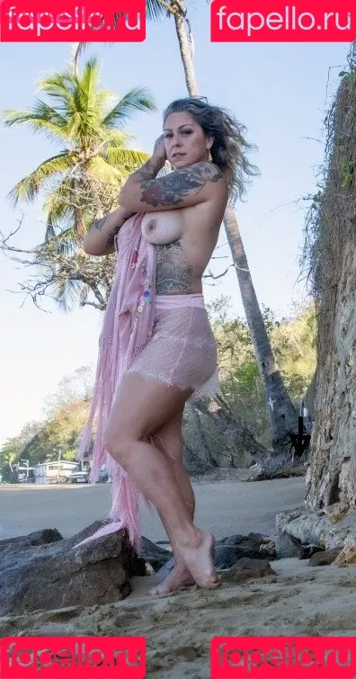 Danielle Colby / DanielleColby / daniellecolbyamericanpicker Onlyfans Photo Gallery 