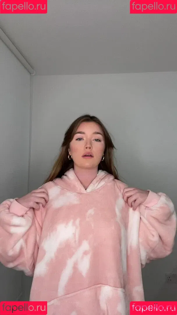 British Teens / Olivia Keane / https: / oliviakeane / oliviakeane__ Onlyfans Photo Gallery 