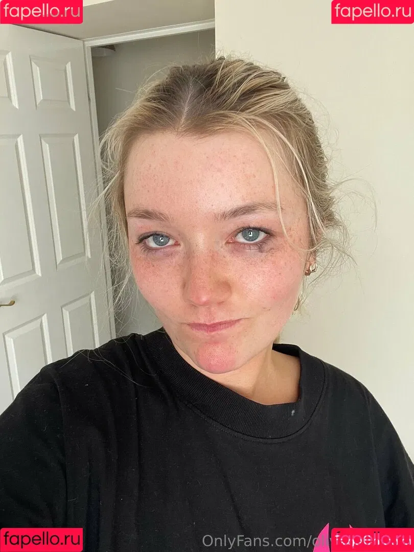 British Teens / Olivia Keane / https: / oliviakeane / oliviakeane__ Onlyfans Photo Gallery 