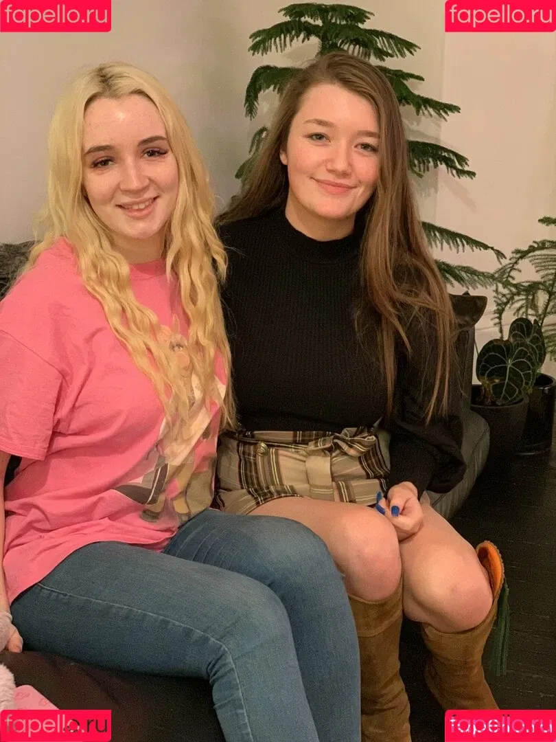 British Teens / Olivia Keane / https: / oliviakeane / oliviakeane__ Onlyfans Photo Gallery 