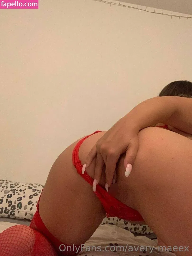 avery-maeex / averyham Onlyfans Photo Gallery 