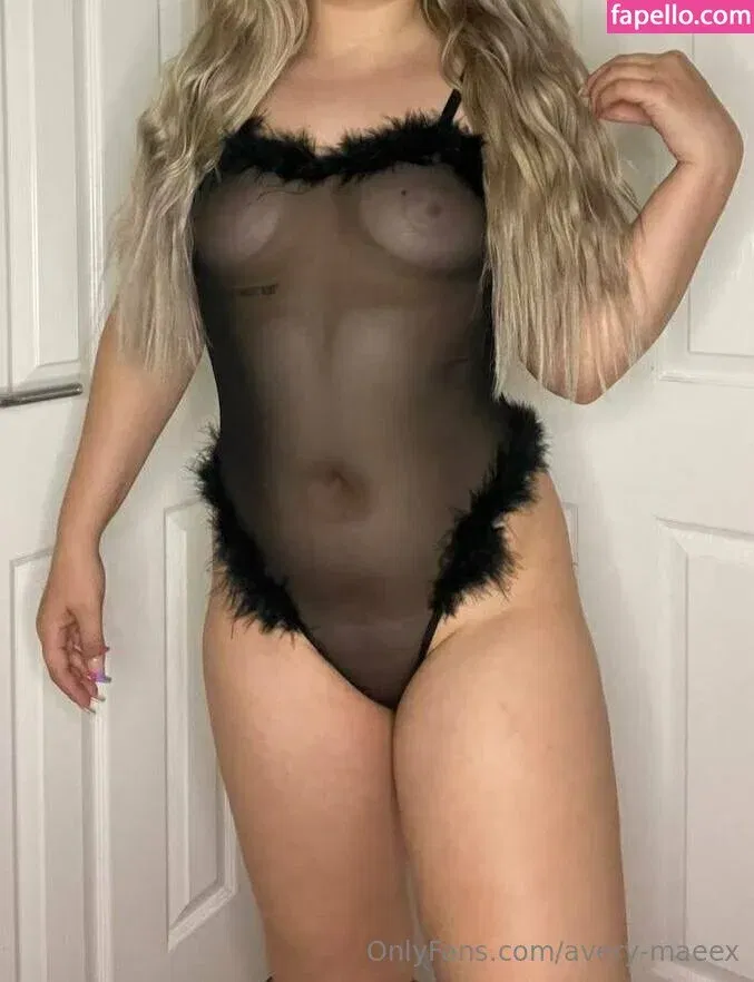 avery-maeex / averyham Onlyfans Photo Gallery 