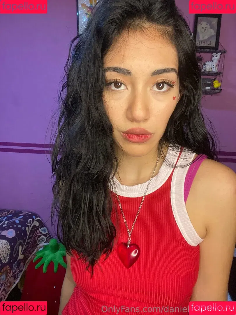 daniela.marquez / danielamarquezb_ Onlyfans Photo Gallery 