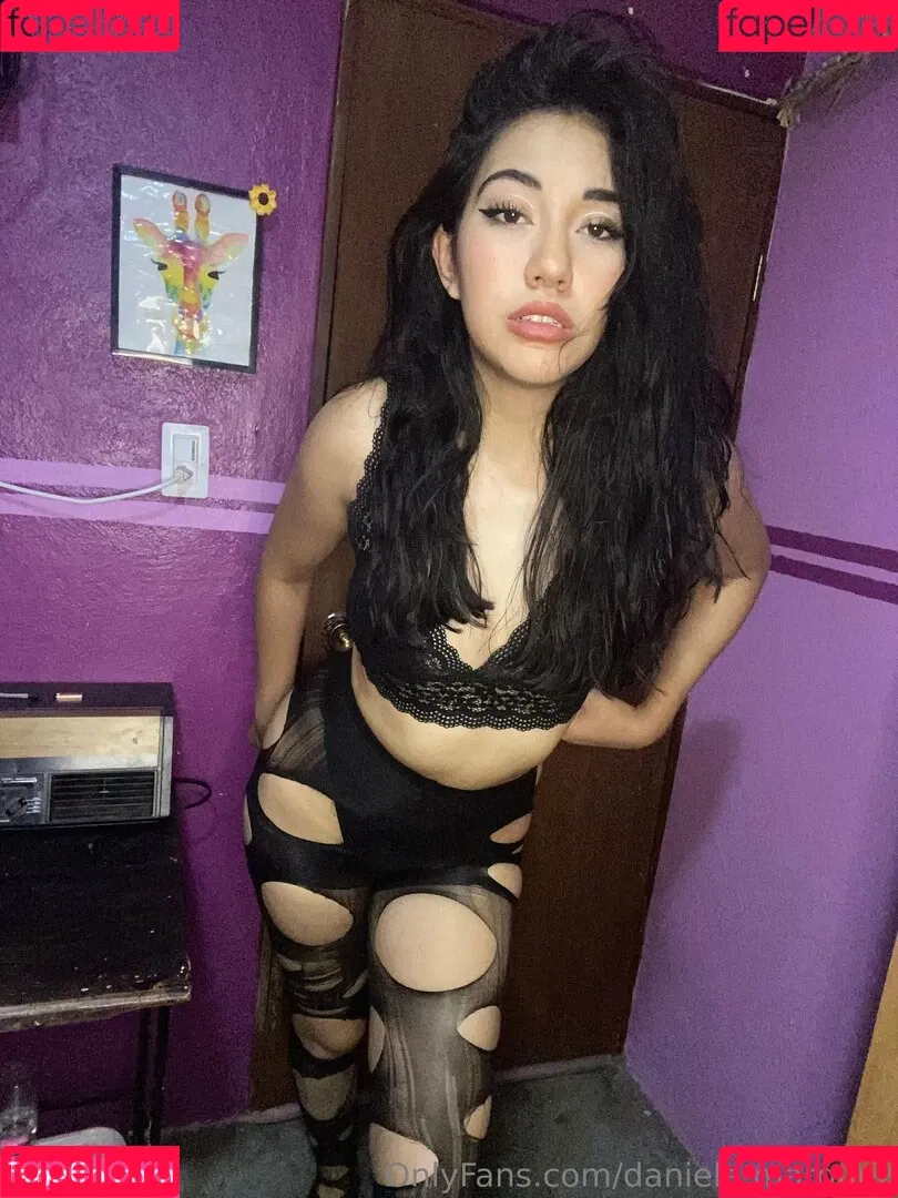daniela.marquez / danielamarquezb_ Onlyfans Photo Gallery 