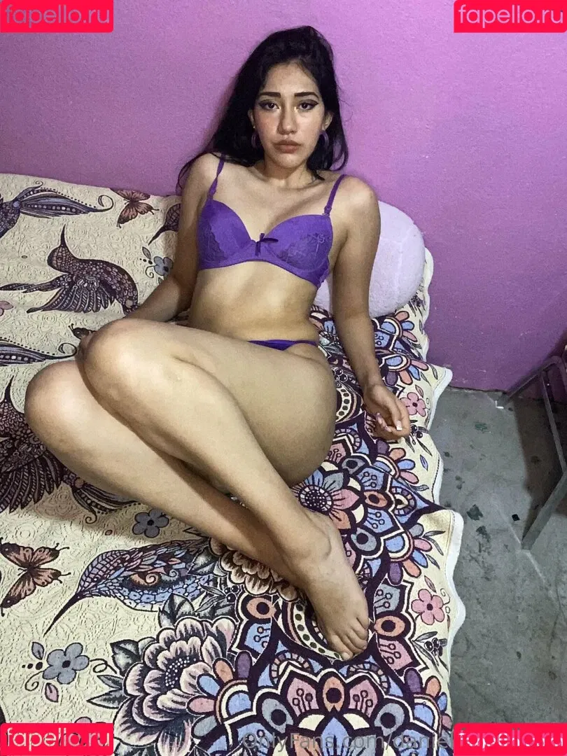 daniela.marquez / danielamarquezb_ Onlyfans Photo Gallery 