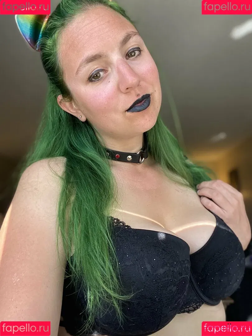 missfree / missjenfree Onlyfans Photo Gallery 