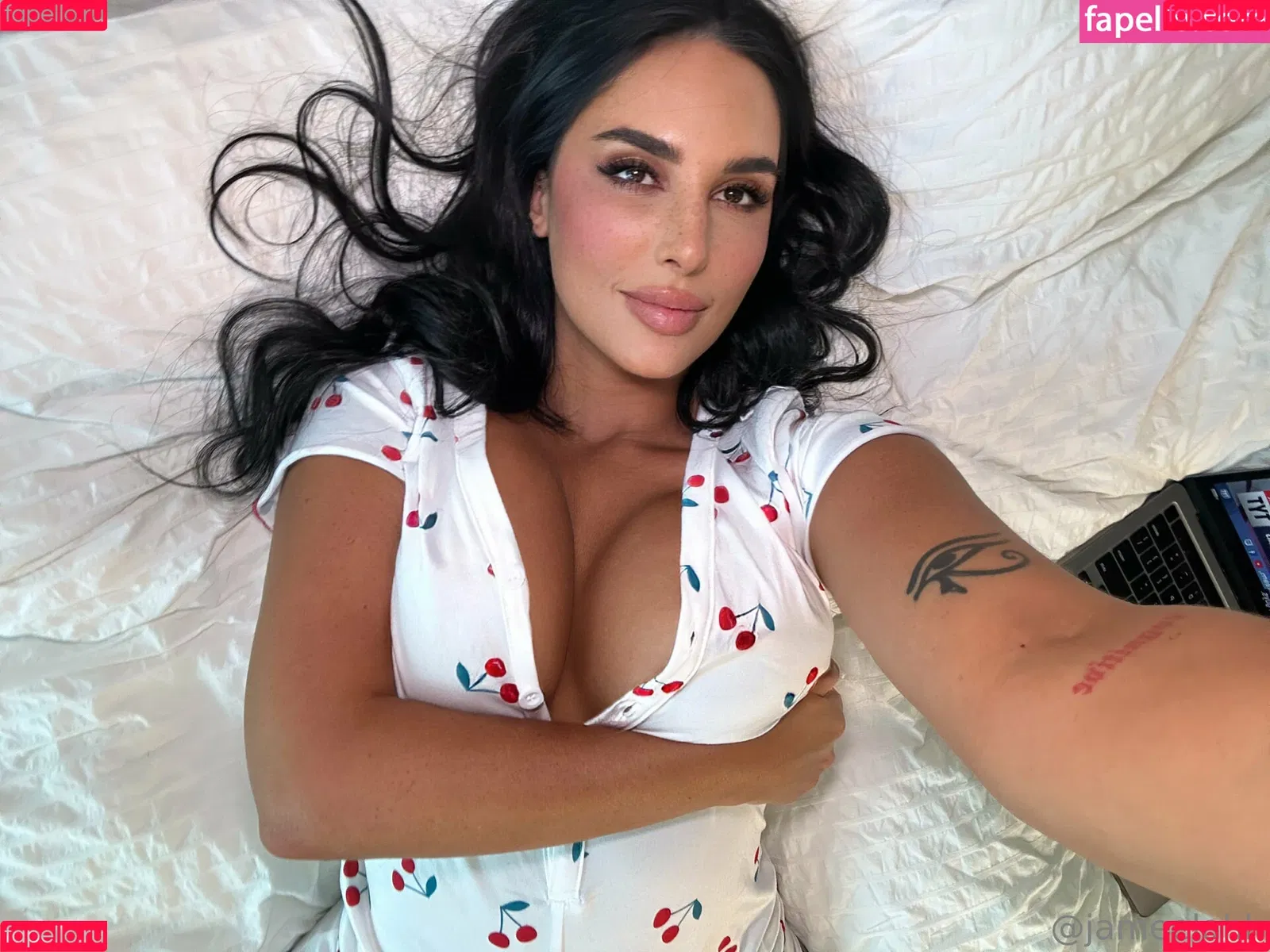jameelahh / jamilakream Onlyfans Photo Gallery 