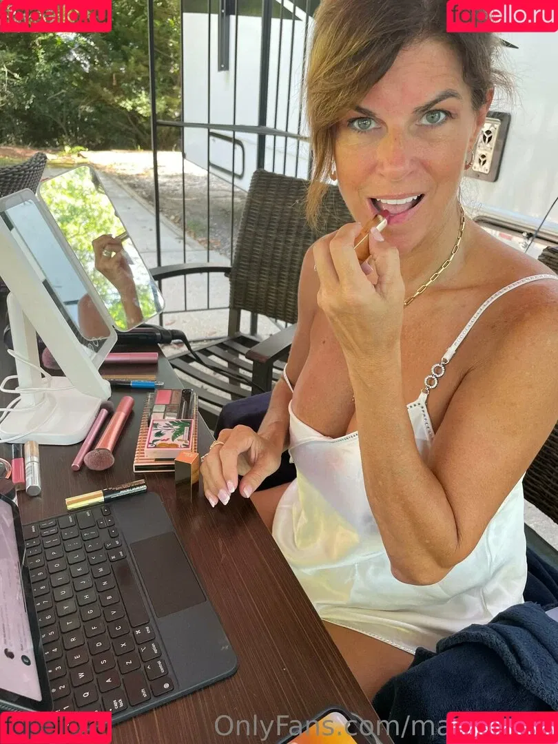 maryburke / themaryburke3 Onlyfans Photo Gallery 