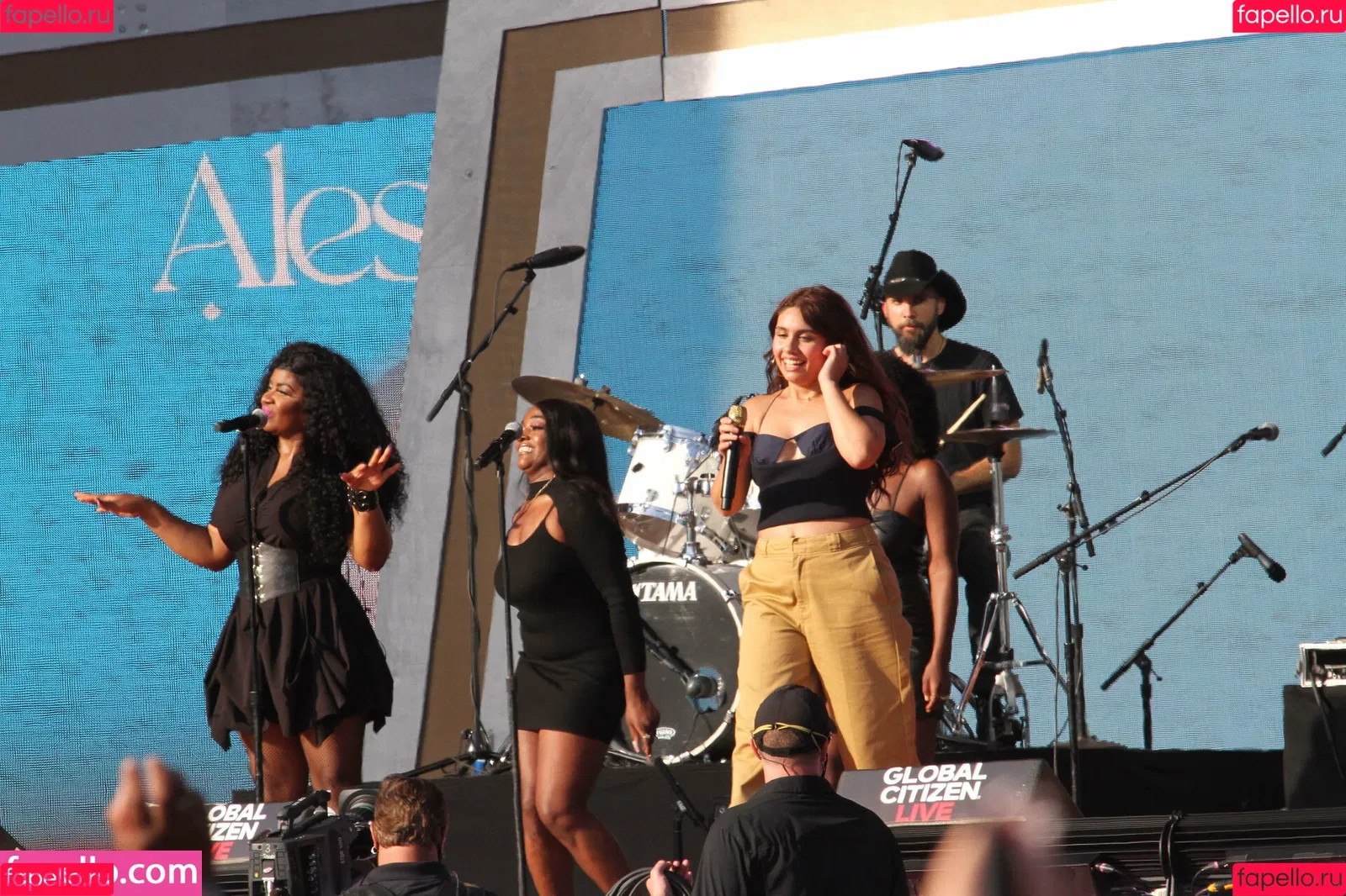 Alessia Cara / alessiacara / alessiasmusic Onlyfans Photo Gallery 