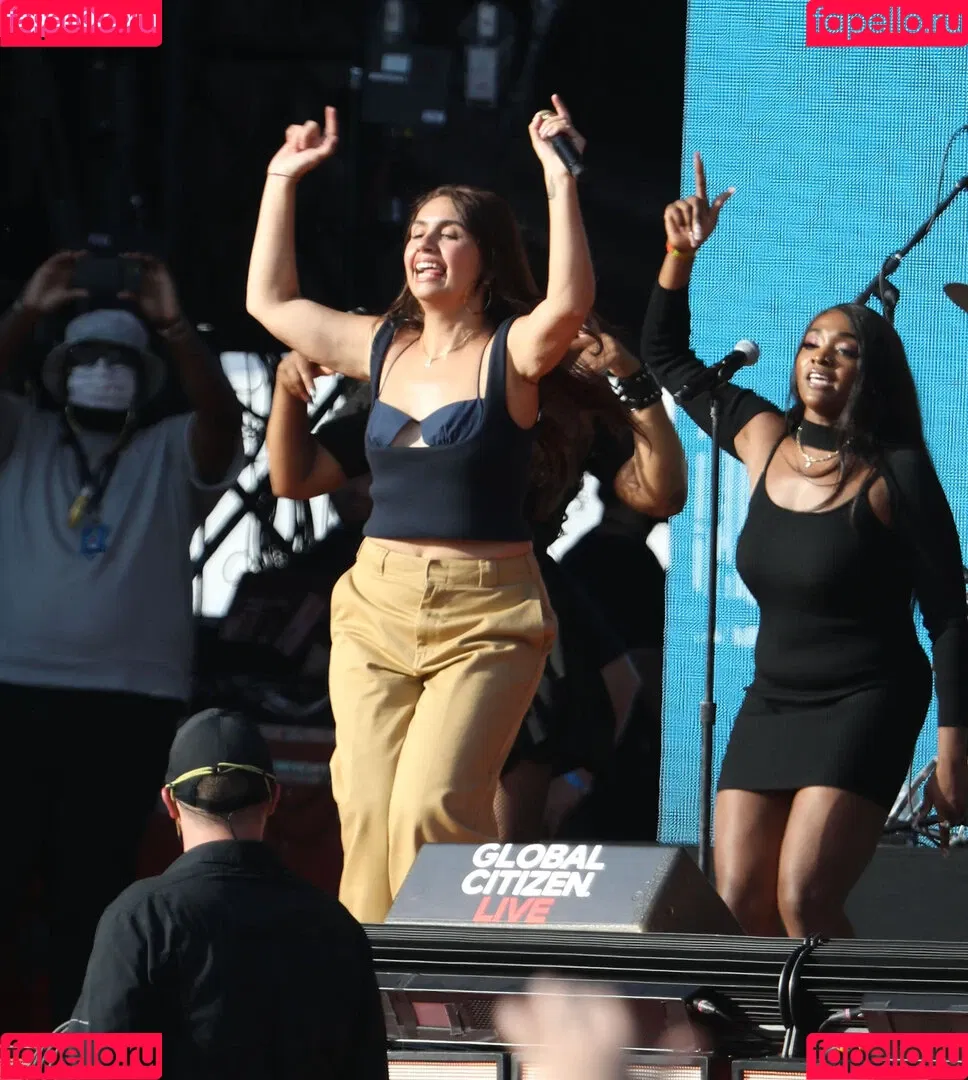 Alessia Cara / alessiacara / alessiasmusic Onlyfans Photo Gallery 
