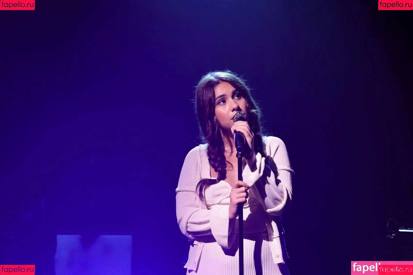 Alessia Cara / alessiacara / alessiasmusic Onlyfans Photo Gallery 