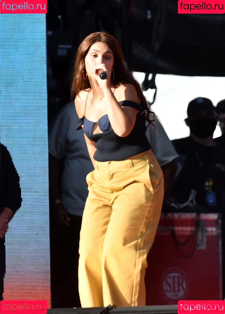 Alessia Cara / alessiacara / alessiasmusic Onlyfans Photo Gallery 
