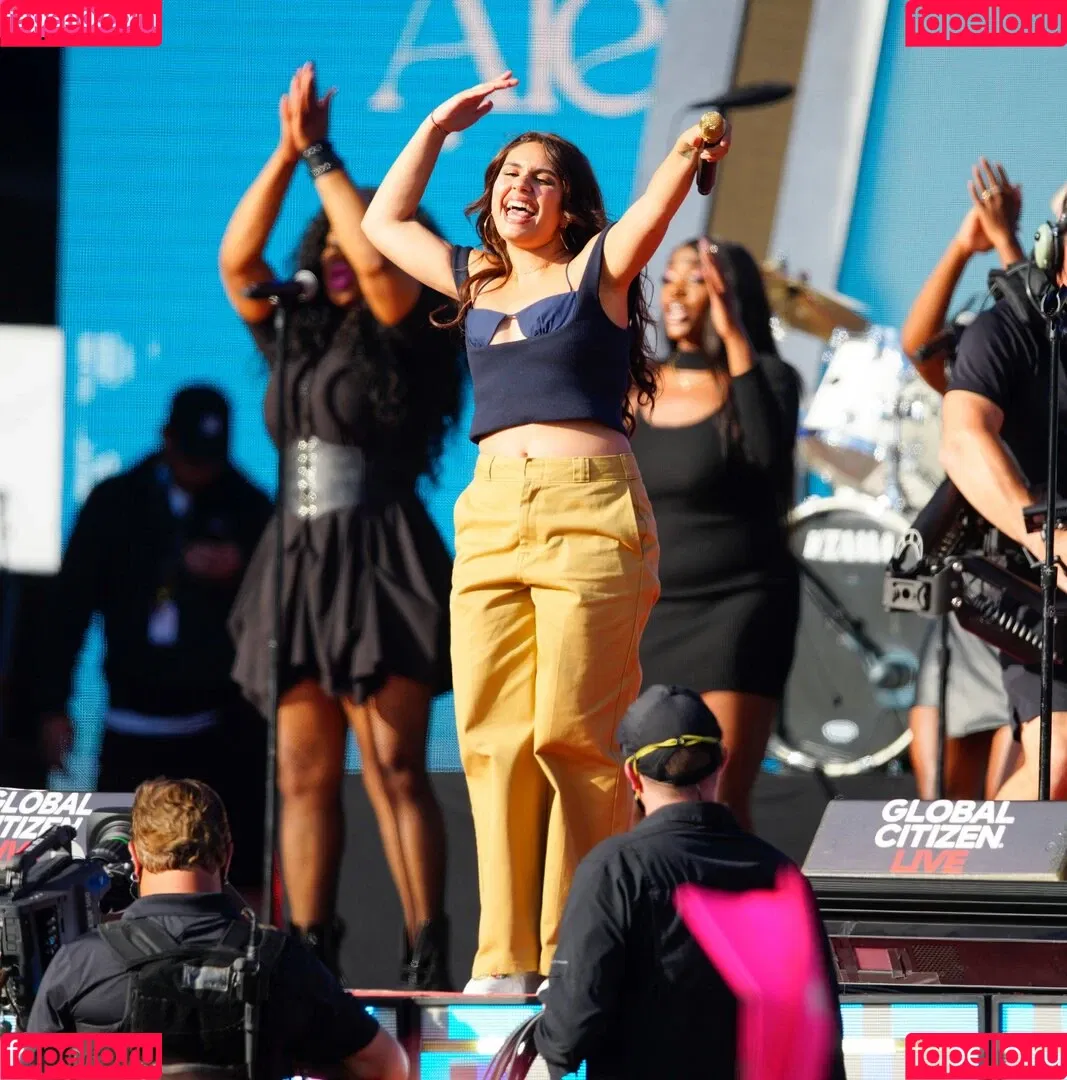Alessia Cara / alessiacara / alessiasmusic Onlyfans Photo Gallery 