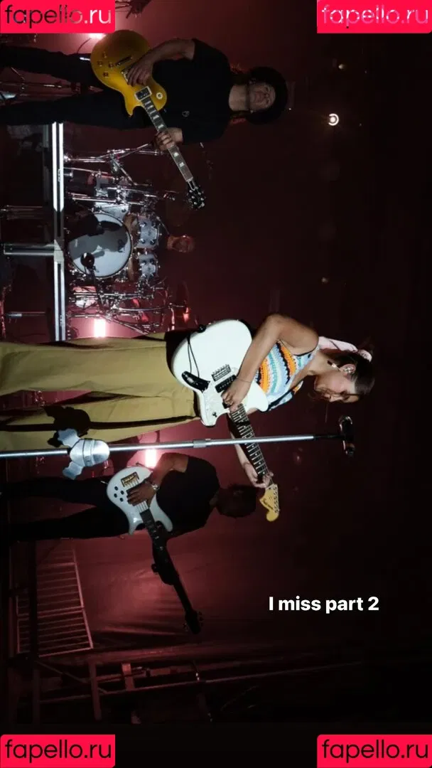 Alessia Cara / alessiacara / alessiasmusic Onlyfans Photo Gallery 