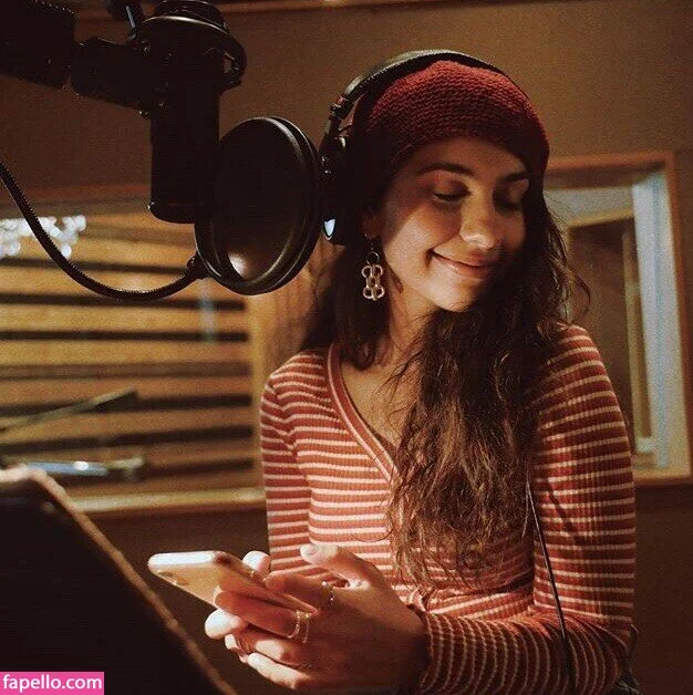 Alessia Cara Nude Onlyfans Photo 45