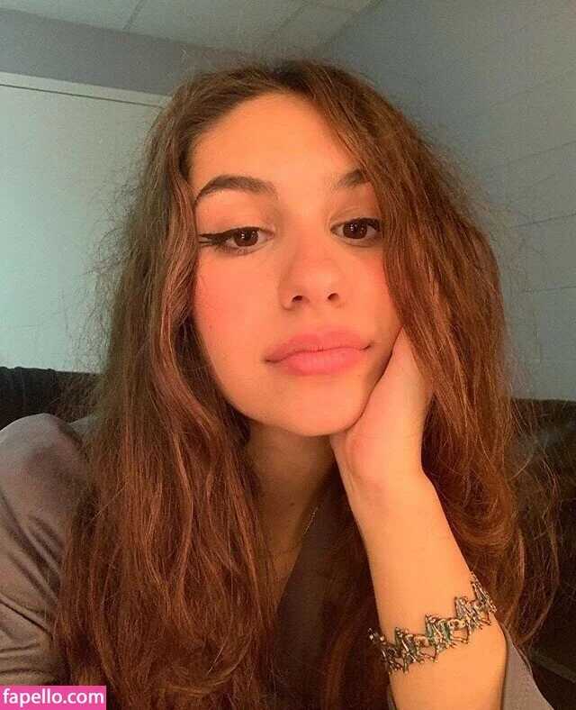 Alessia Cara Nude Onlyfans Photo 36