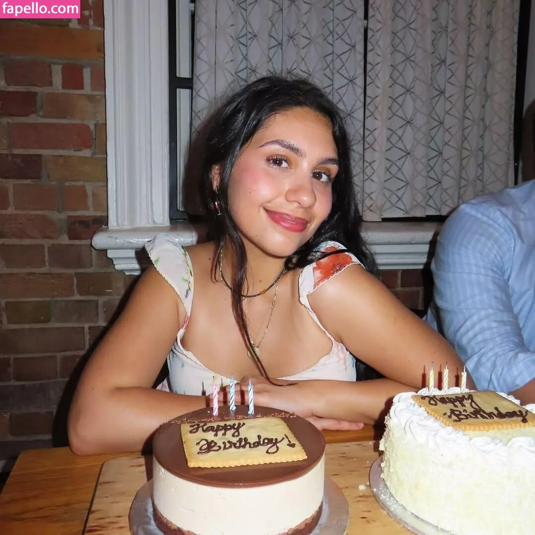 Alessia Cara Nude Onlyfans Photo 29