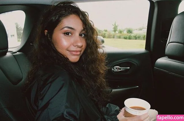 Alessia Cara Nude Onlyfans Photo 21