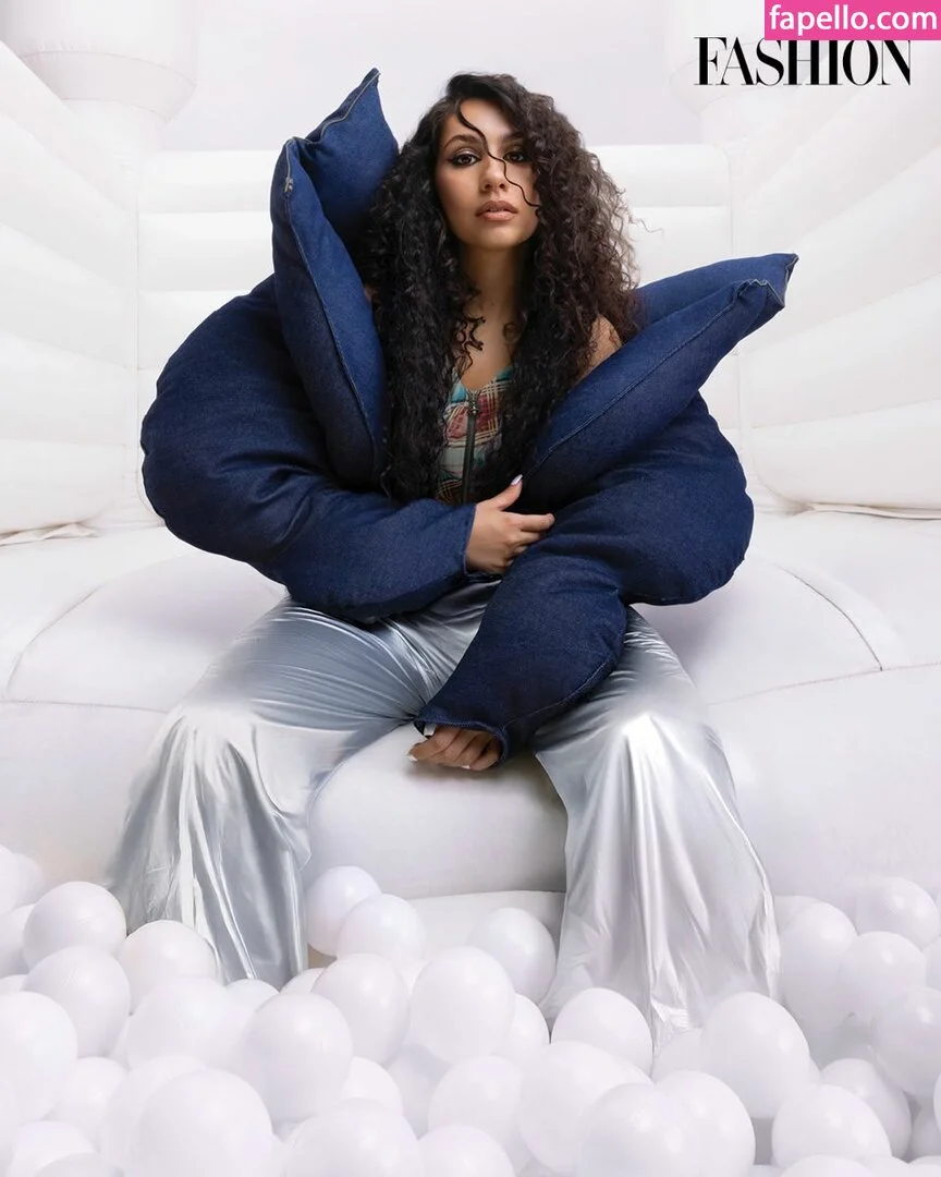 Alessia Cara Nude Onlyfans Photo 3