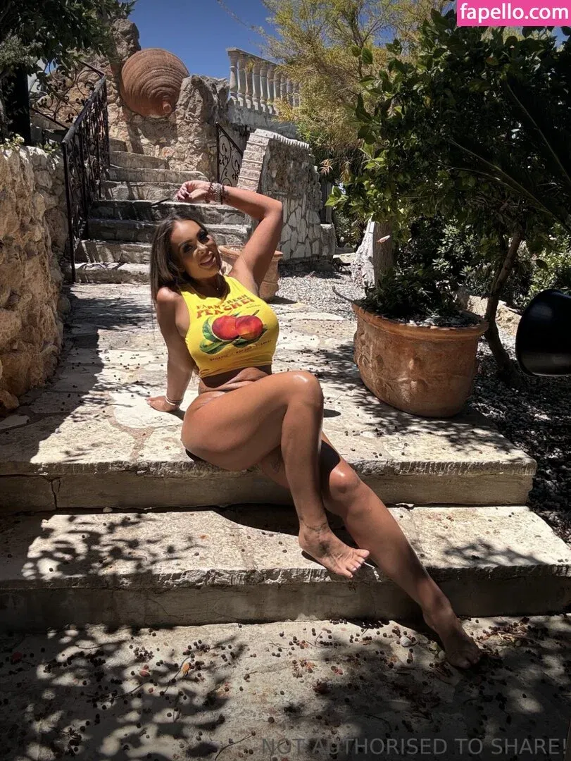 Jema Gilsenan / Levi Babestation / levibabestation Onlyfans Photo Gallery 