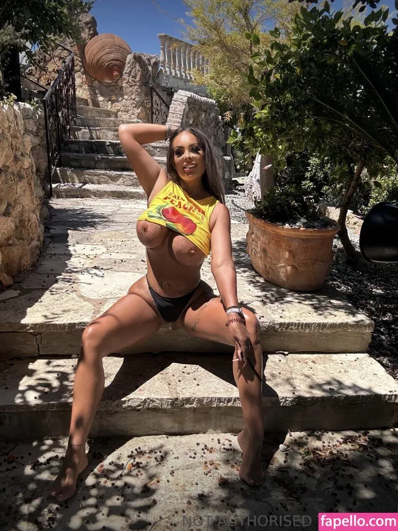 Jema Gilsenan / Levi Babestation / levibabestation Onlyfans Photo Gallery 