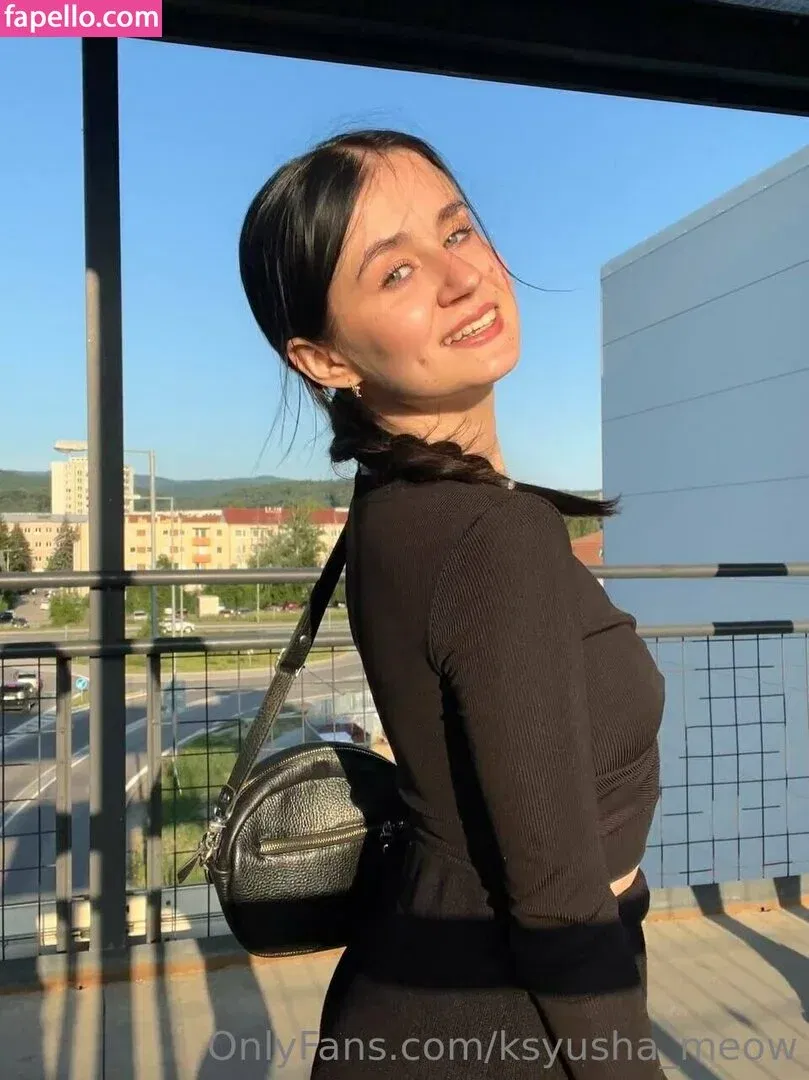 _iamksyusha_ / ksyusha_meow Onlyfans Photo Gallery 
