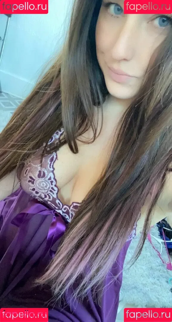 SavRose / savrosee Onlyfans Photo Gallery 