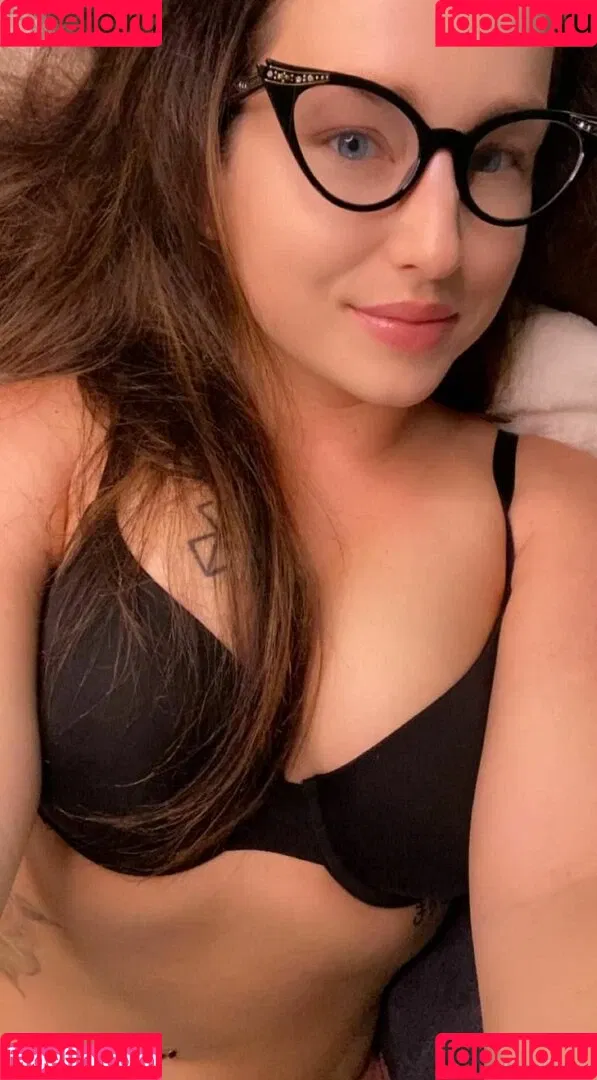 SavRose / savrosee Onlyfans Photo Gallery 