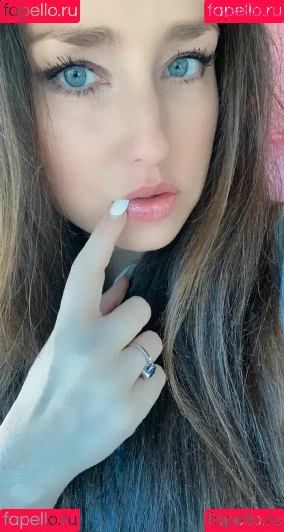 SavRose / savrosee Onlyfans Photo Gallery 