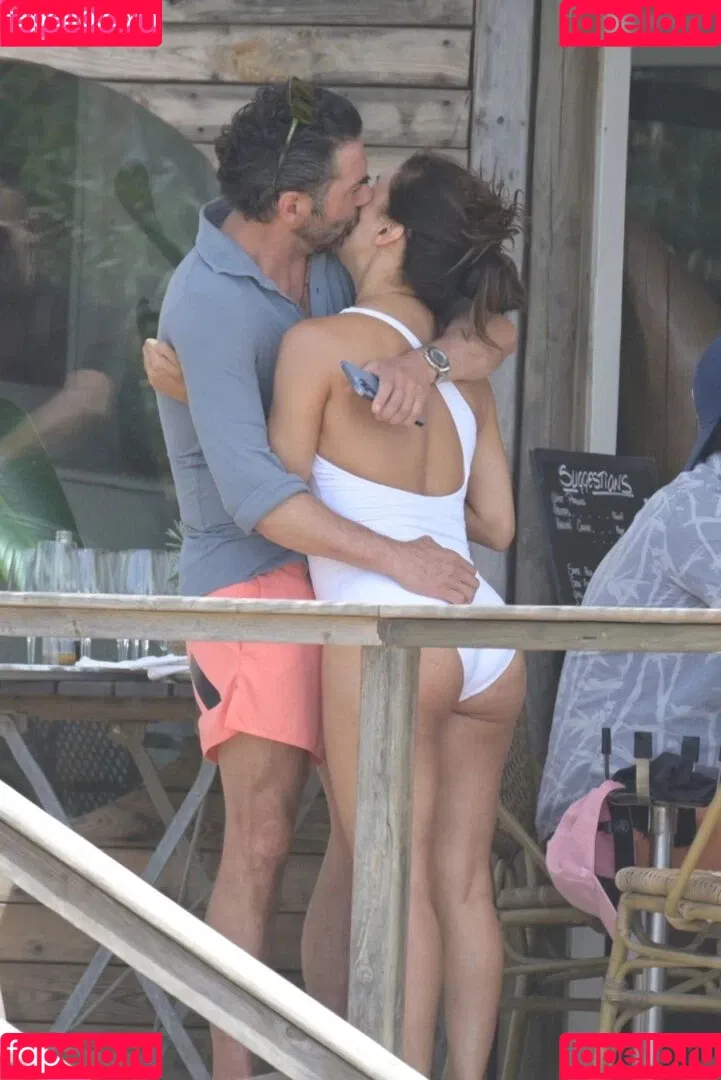 Eva Longoria / EvaLongoria Onlyfans Photo Gallery 