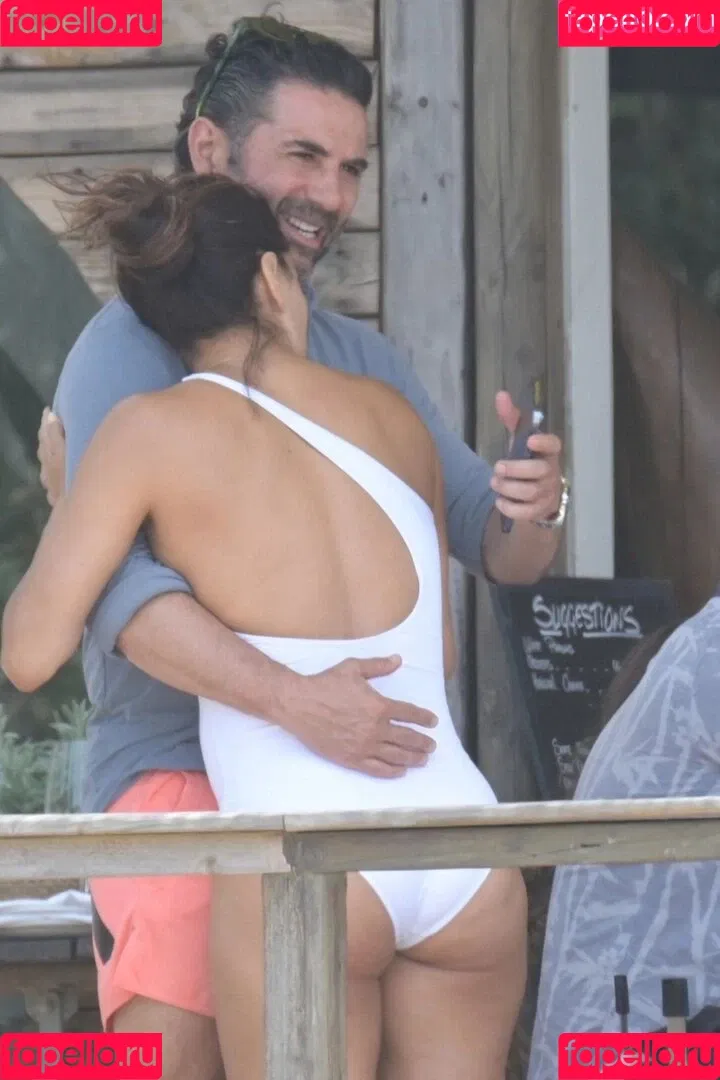 Eva Longoria / EvaLongoria Onlyfans Photo Gallery 