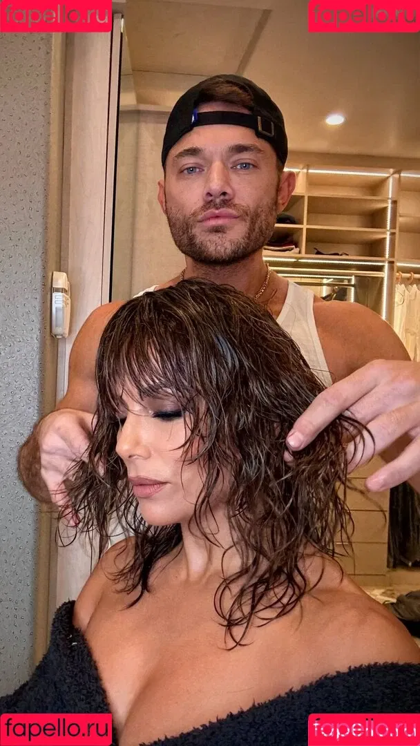 Eva Longoria / EvaLongoria Onlyfans Photo Gallery 