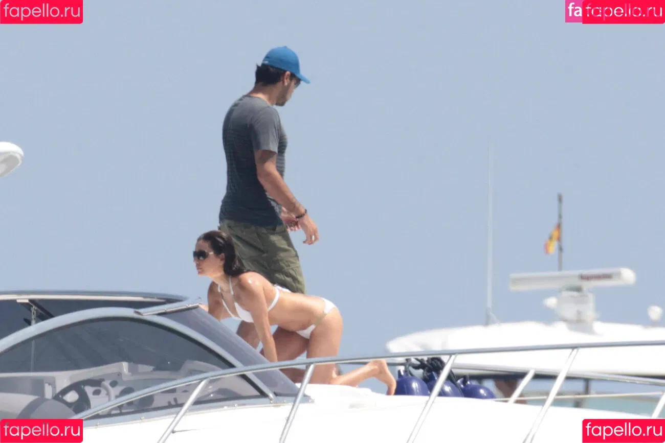 Eva Longoria / EvaLongoria Onlyfans Photo Gallery 