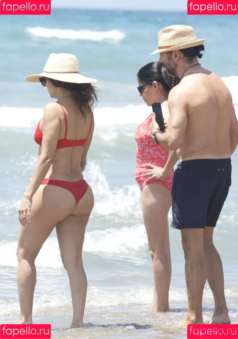 Eva Longoria / EvaLongoria Onlyfans Photo Gallery 