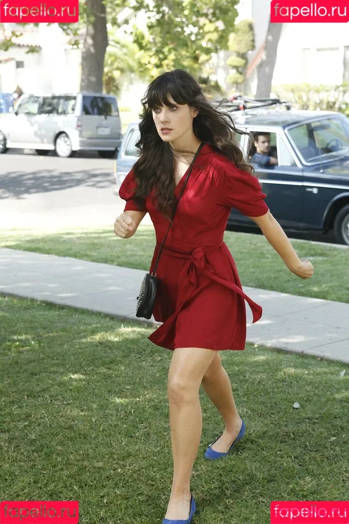 Zooey Deschanel / zooeydeschanel Onlyfans Photo Gallery 