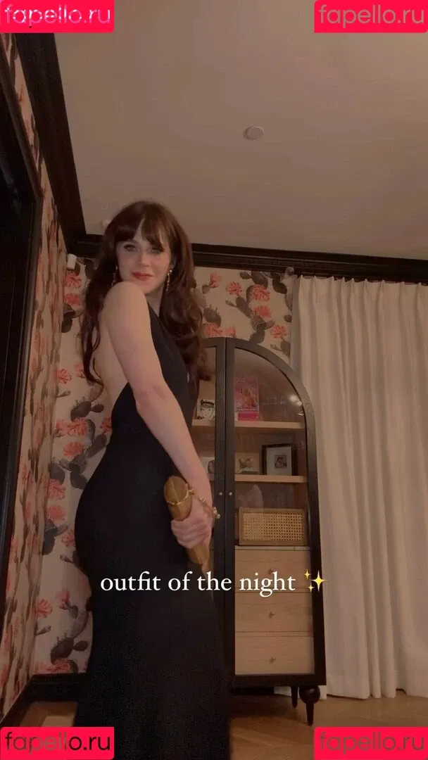 Zooey Deschanel / zooeydeschanel Onlyfans Photo Gallery 