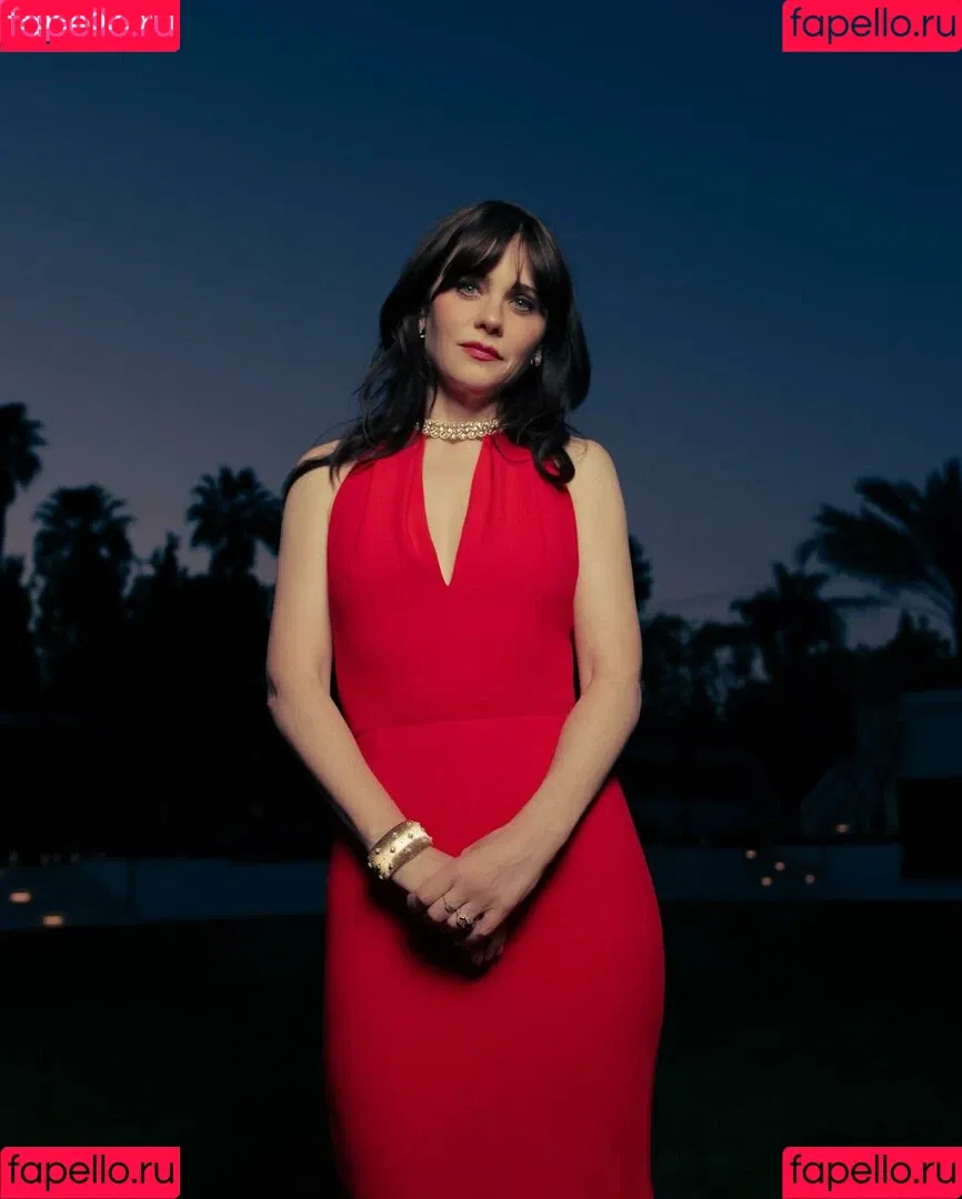 Zooey Deschanel / zooeydeschanel Onlyfans Photo Gallery 