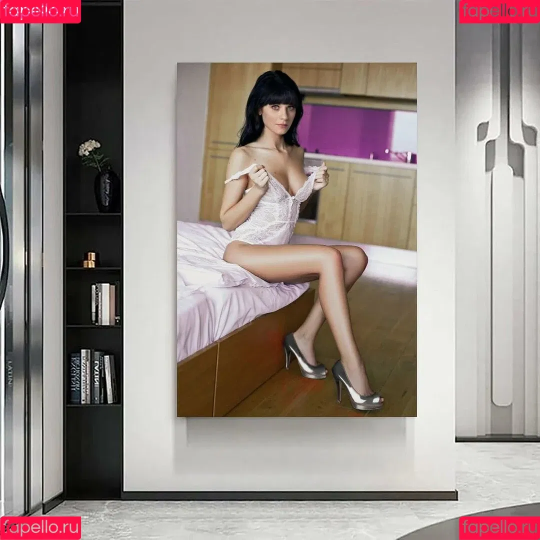 Zooey Deschanel / zooeydeschanel Onlyfans Photo Gallery 