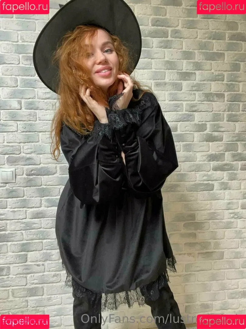 Natalie Lust / itsnatalielust / natalie_lust_ / queenofthen0rth Onlyfans Photo Gallery 