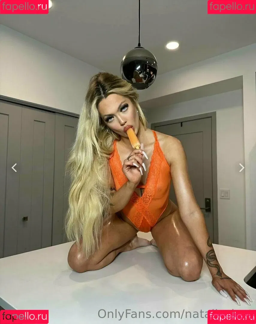 Natalie Lust / itsnatalielust / natalie_lust_ / queenofthen0rth Onlyfans Photo Gallery 