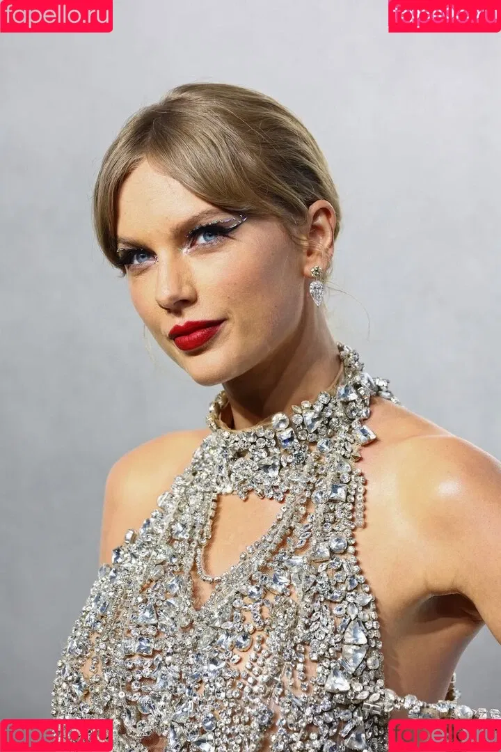 Taylor Swift / shawtiee / taylorswift / taylorswift13 Onlyfans Photo Gallery 
