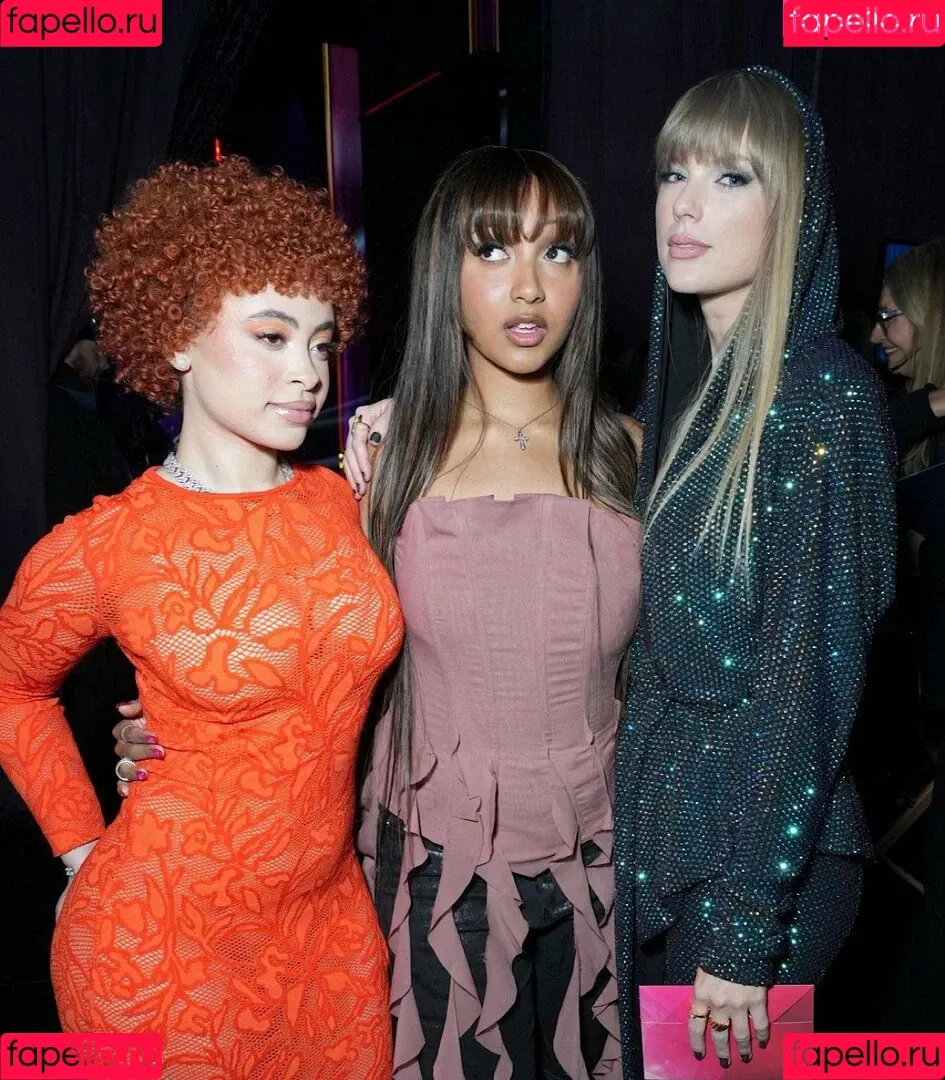 Taylor Swift / shawtiee / taylorswift / taylorswift13 Onlyfans Photo Gallery 