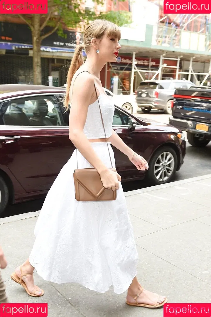 Taylor Swift / shawtiee / taylorswift / taylorswift13 Onlyfans Photo Gallery 
