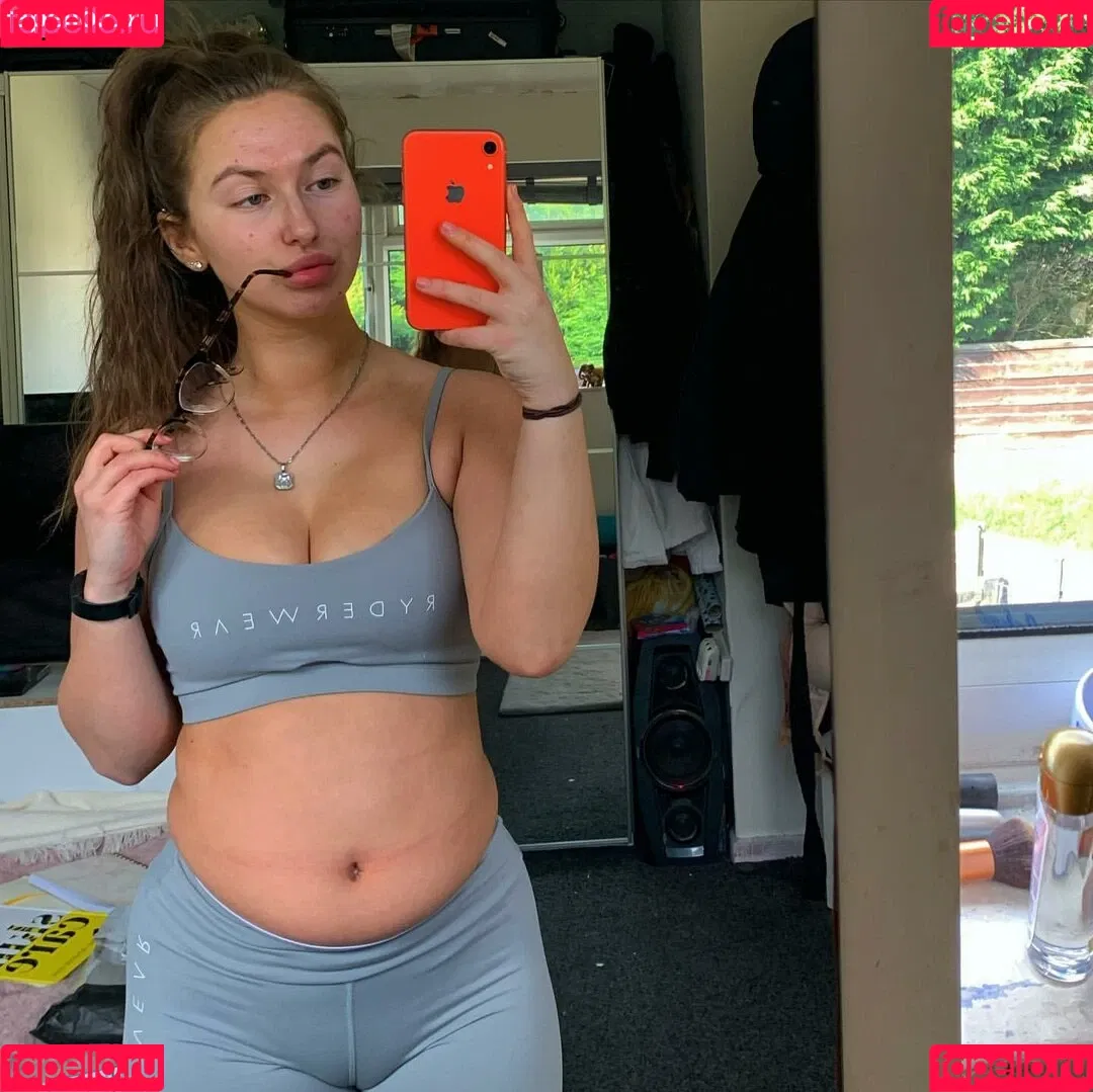 MyProtein / _fitnessbyamee / u157829302 Onlyfans Photo Gallery 