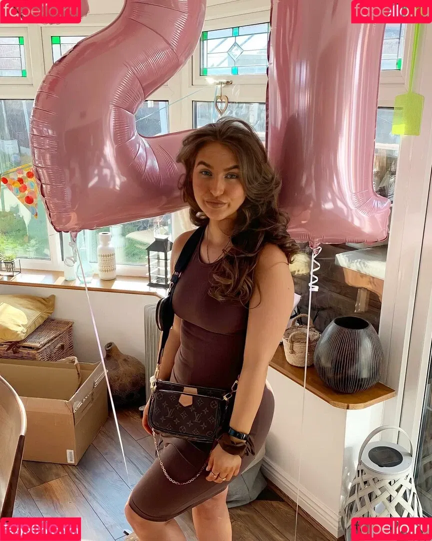 MyProtein / _fitnessbyamee / u157829302 Onlyfans Photo Gallery 