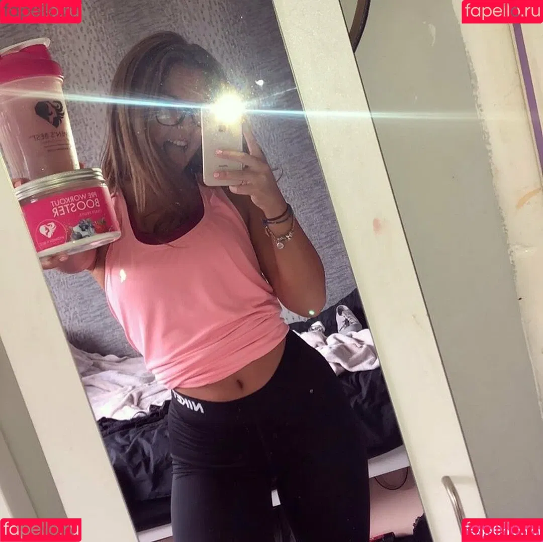 MyProtein / _fitnessbyamee / u157829302 Onlyfans Photo Gallery 