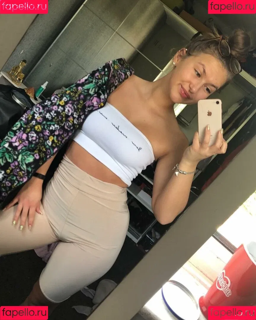 MyProtein / _fitnessbyamee / u157829302 Onlyfans Photo Gallery 